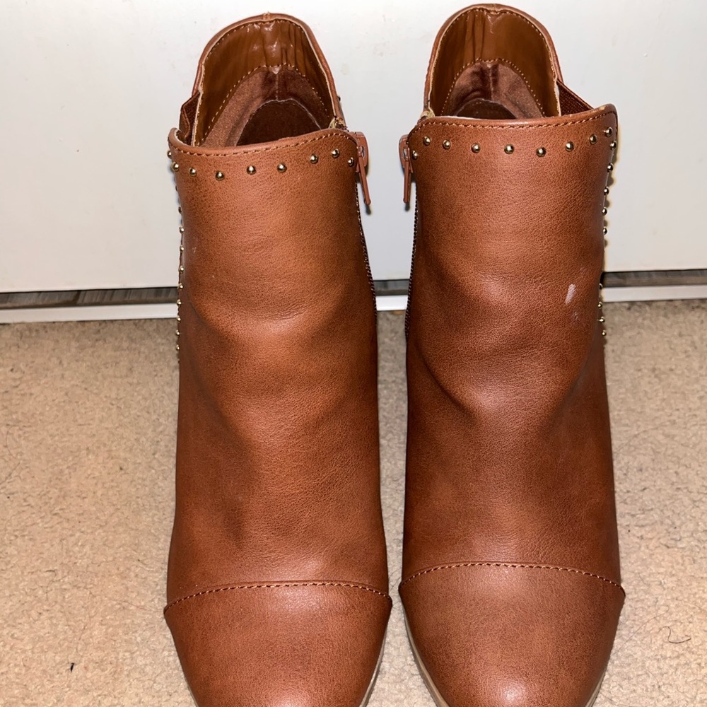 Lauren Conrad boots size 8.5